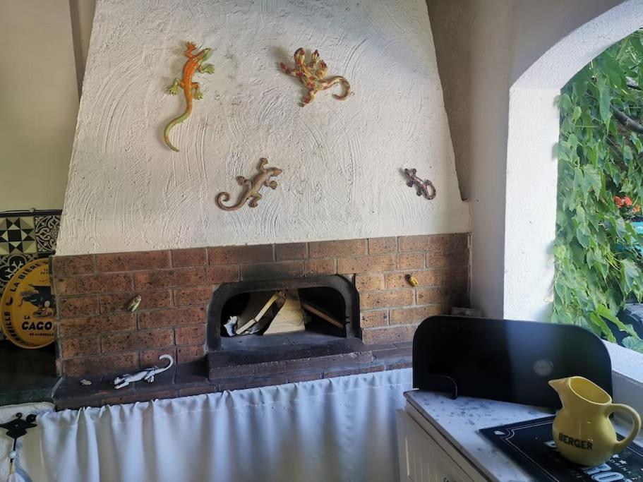 Le Jardin De Mae Apartment Bouc Bel Air Bagian luar foto