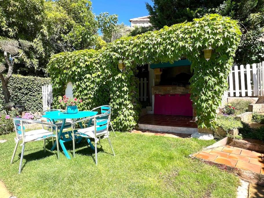 Le Jardin De Mae Apartment Bouc Bel Air Bagian luar foto