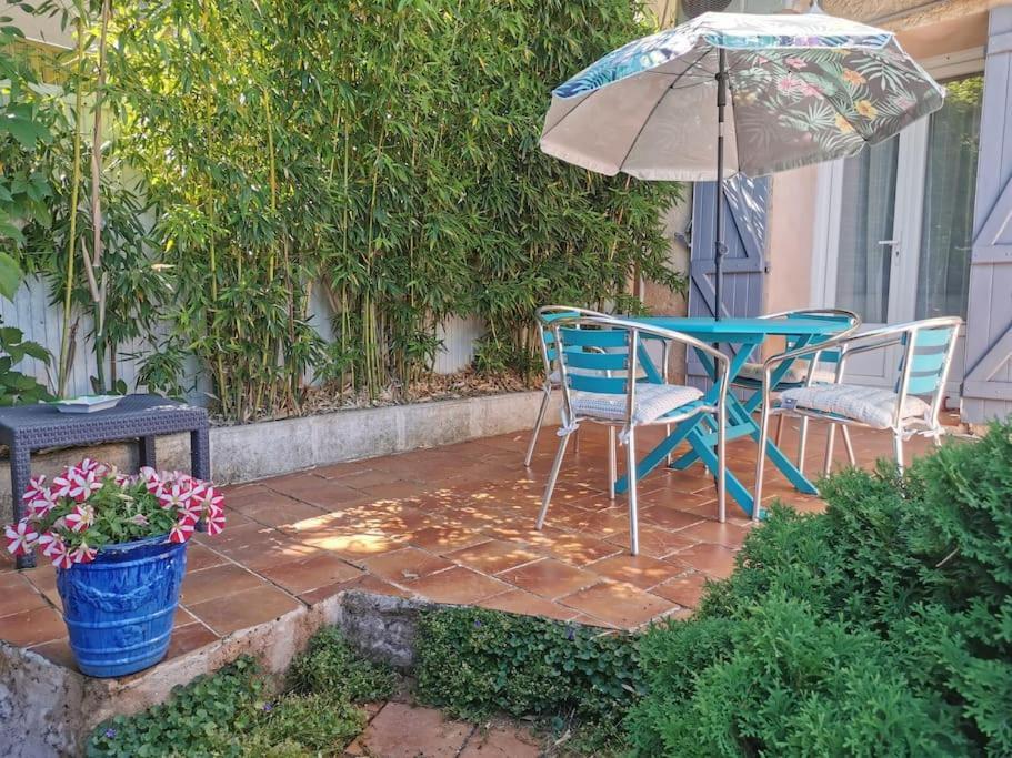 Le Jardin De Mae Apartment Bouc Bel Air Bagian luar foto